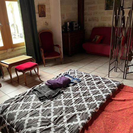 La Maison Sur La Place Aigues-Mortes Eksteriør bilde