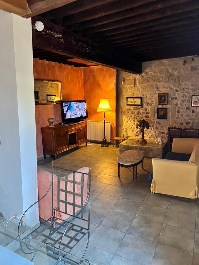 La Maison Sur La Place Aigues-Mortes Eksteriør bilde