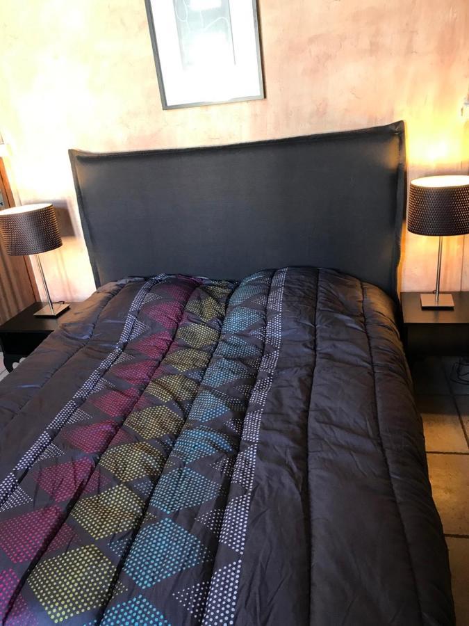 La Maison Sur La Place Aigues-Mortes Eksteriør bilde