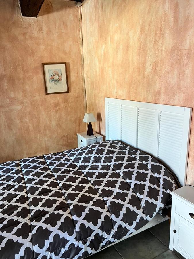 La Maison Sur La Place Aigues-Mortes Eksteriør bilde