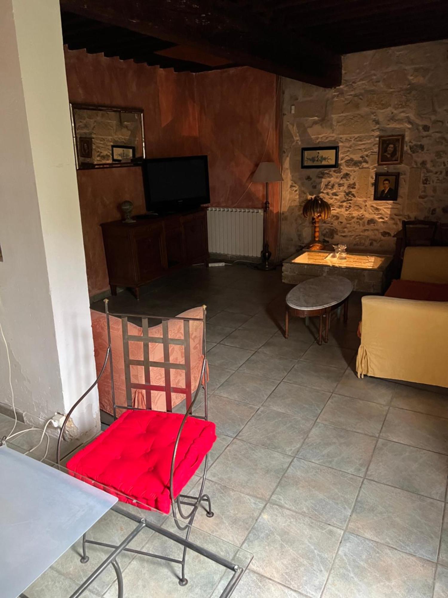 La Maison Sur La Place Aigues-Mortes Eksteriør bilde