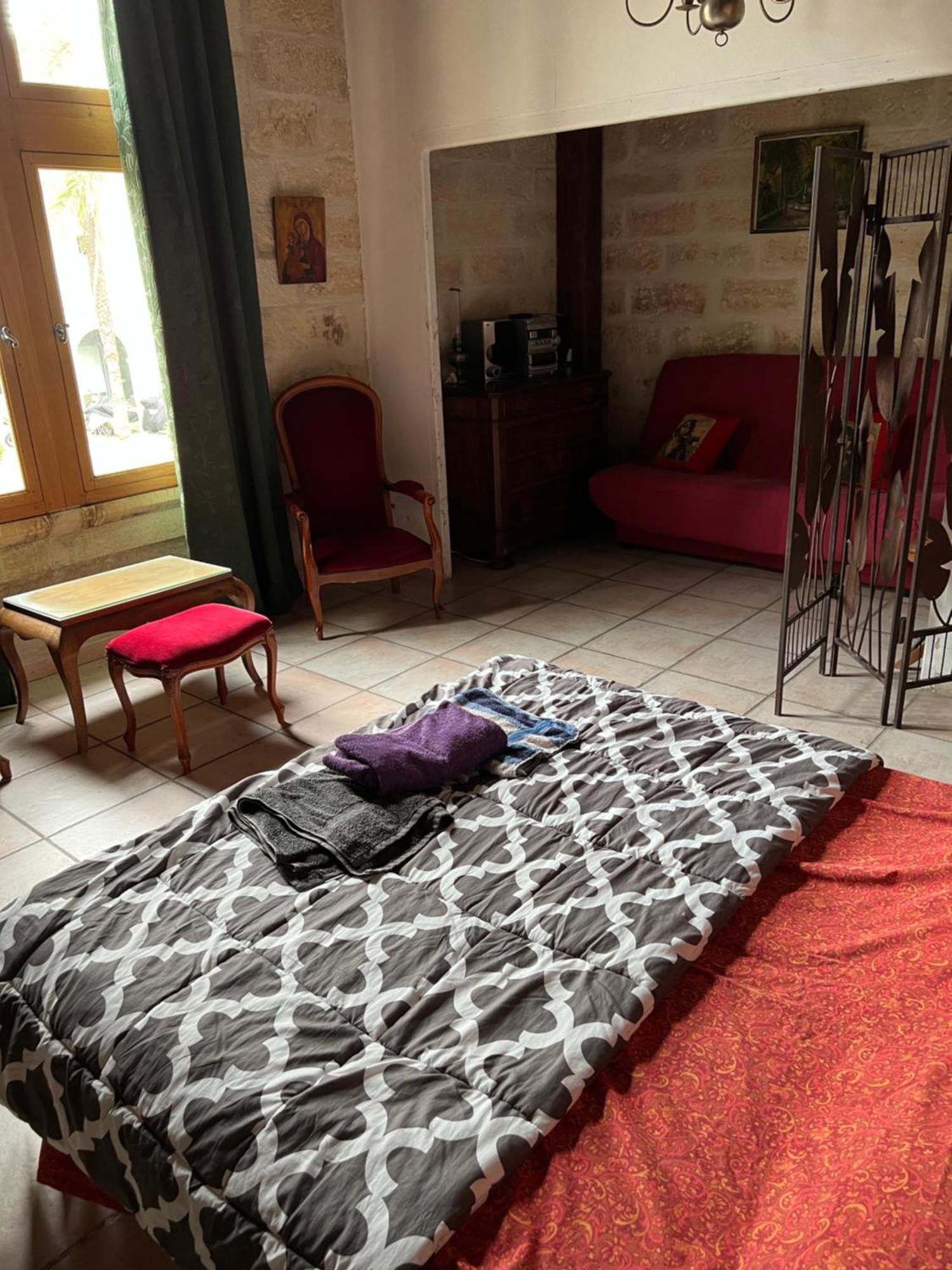La Maison Sur La Place Aigues-Mortes Eksteriør bilde